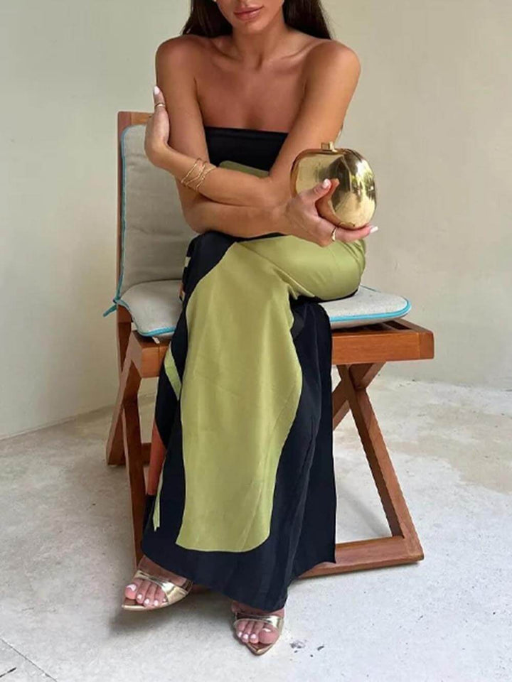 Elegantes Kleid mit abstraktem Muster