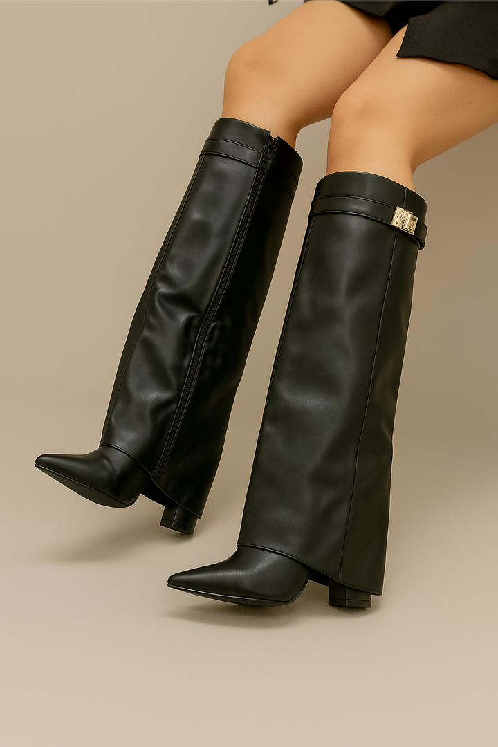 Hohe Stiefel aus Velourslederimitat