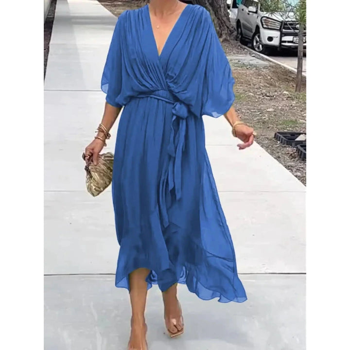 Kleid mit V-Ausschnitt
