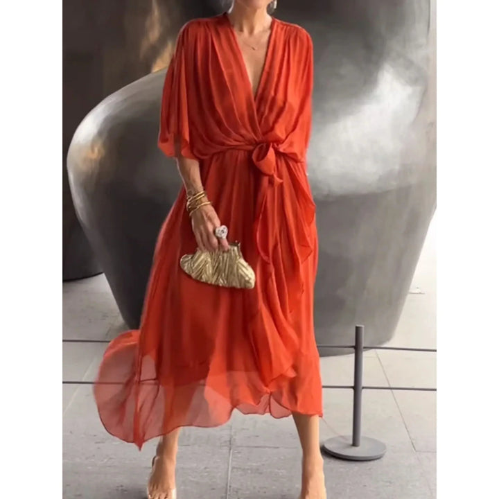 Kleid mit V-Ausschnitt