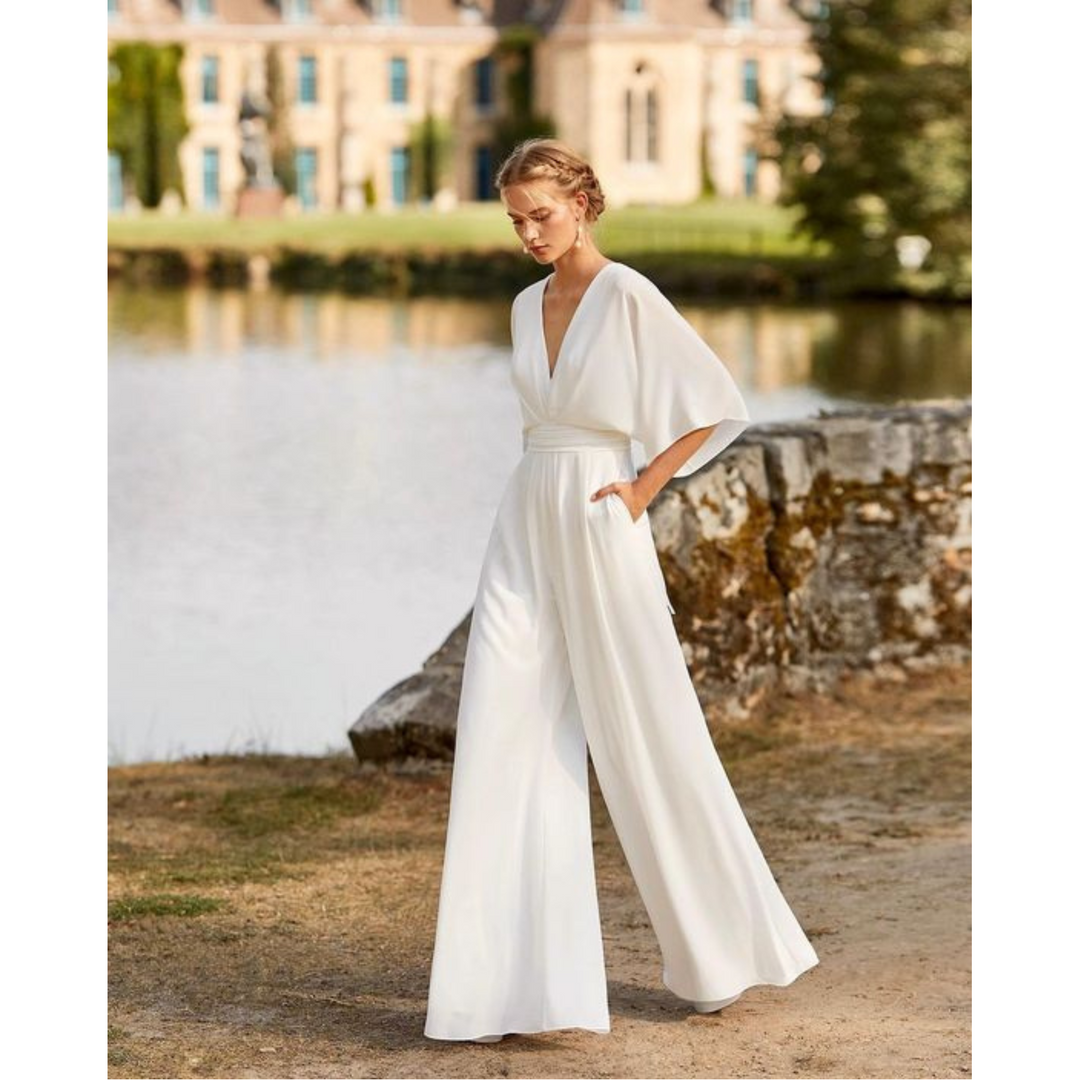 Fließender Jumpsuit aus formbeständigem Stoff