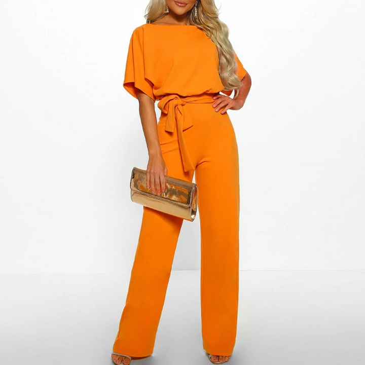 Figurbetonter Damen-Jumpsuit mit Schnürung an der Taille