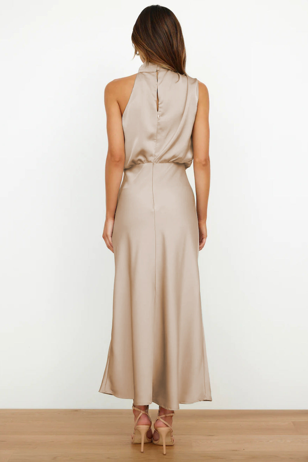 Robe Midi à Col Halter