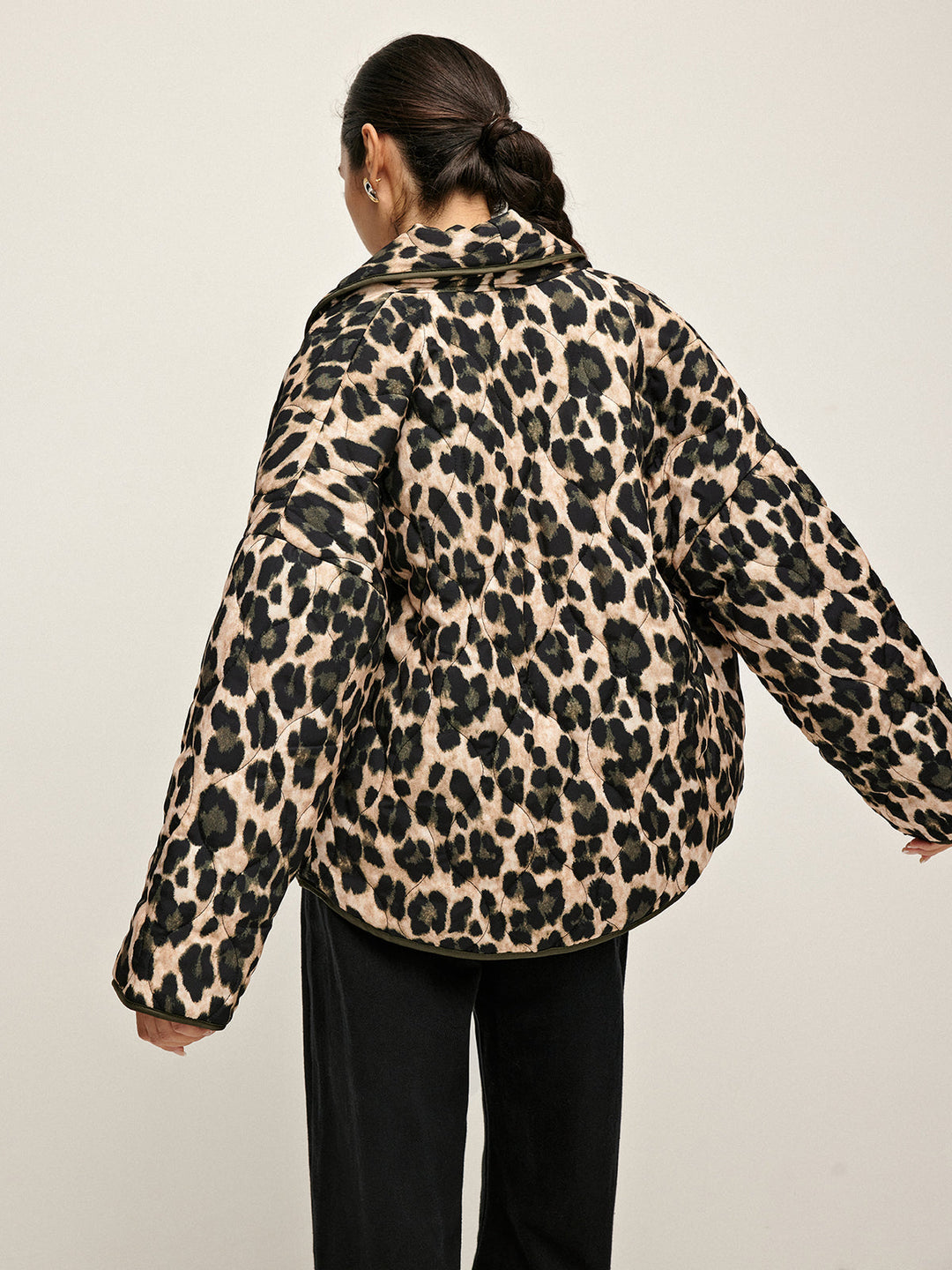 Übergroße Jacke mit Leopardenmuster