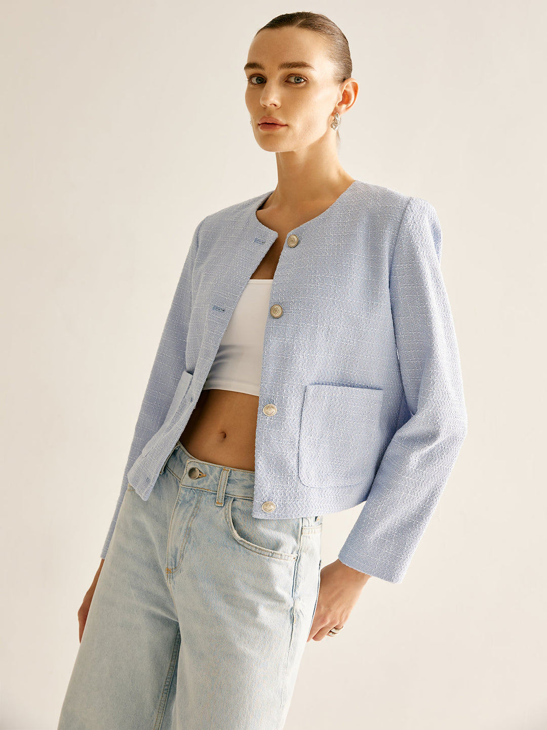 Leichte hellblaue Jacke