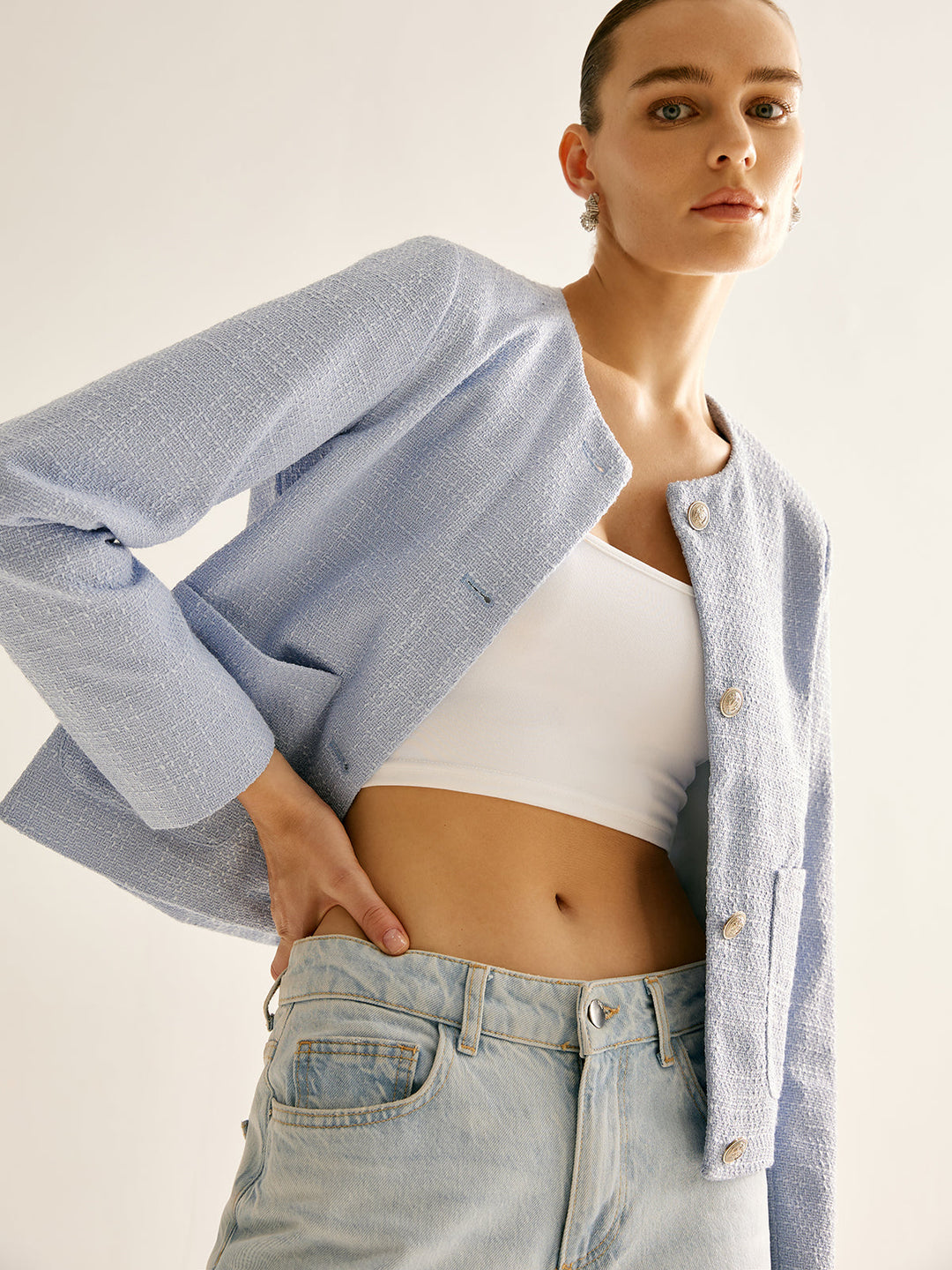 Leichte hellblaue Jacke