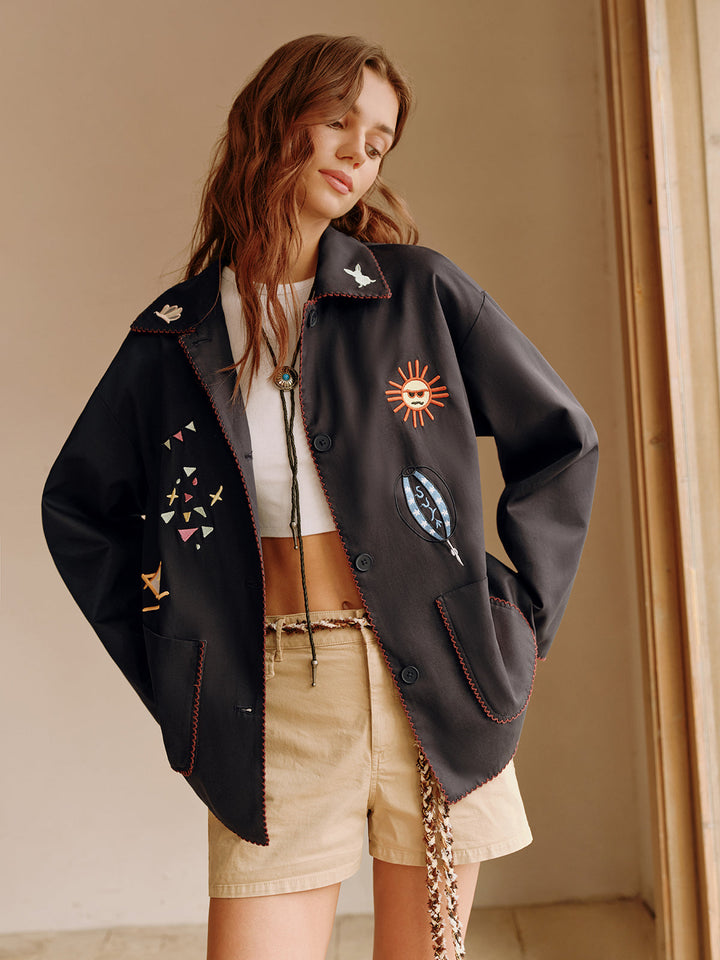 Schwarze bestickte Jacke