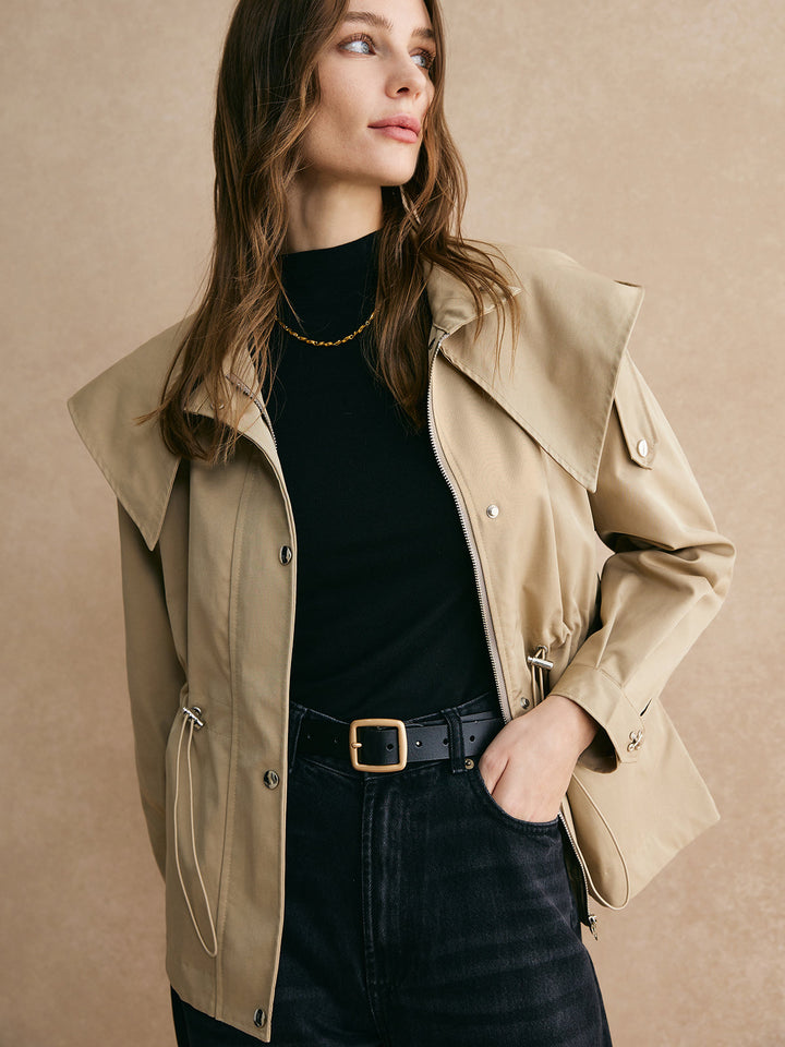 Beige Jacke mit Kapuze
