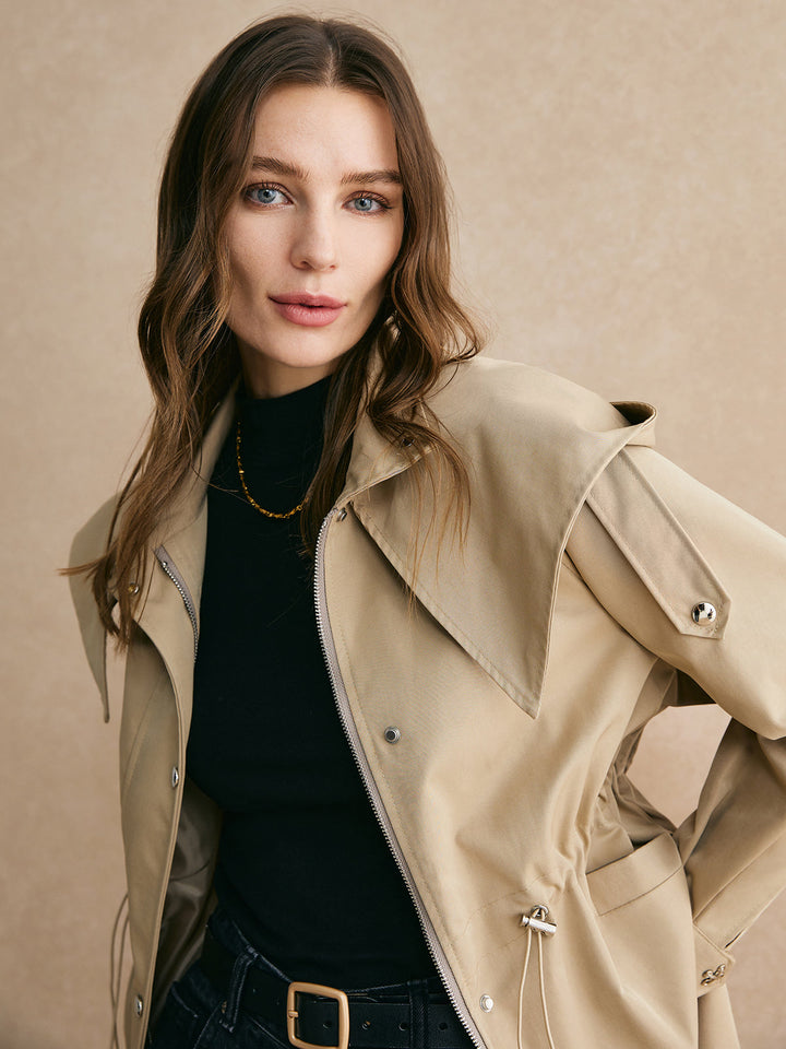 Beige Jacke mit Kapuze
