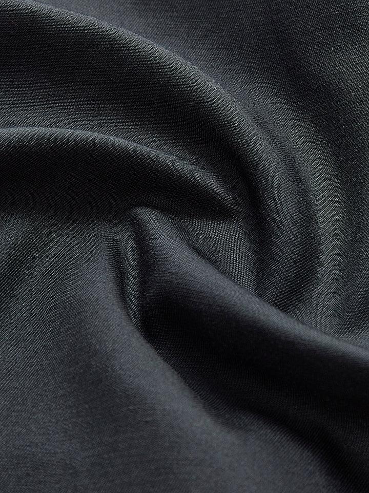 Schwarze bestickte Jacke