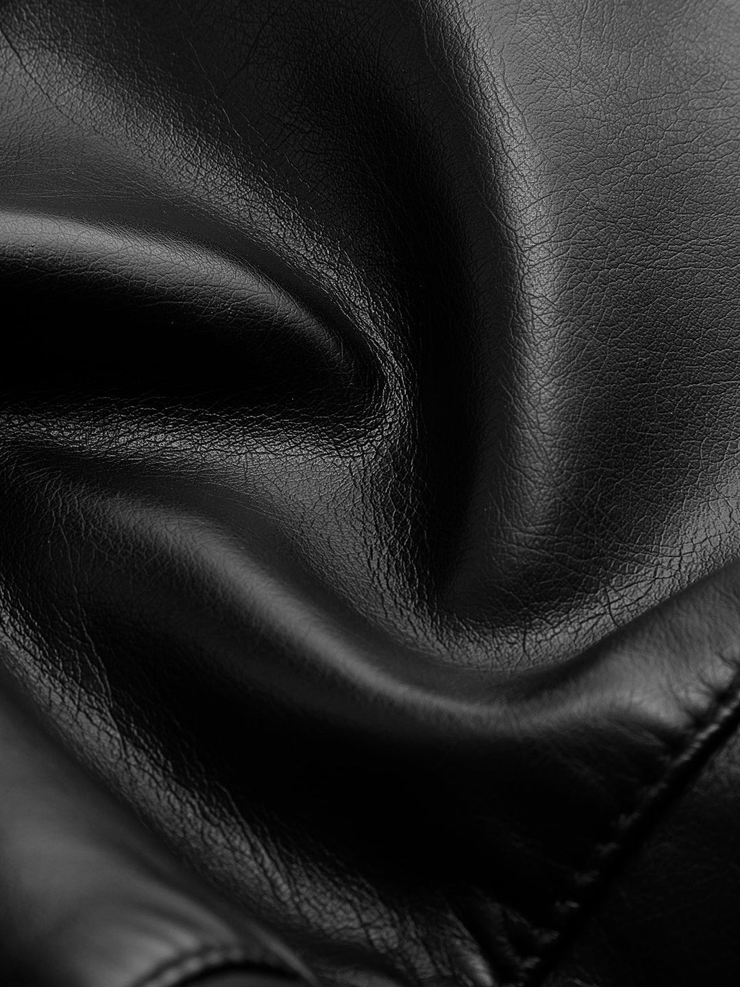 Veste Courte Synthétique Détails Cloutés