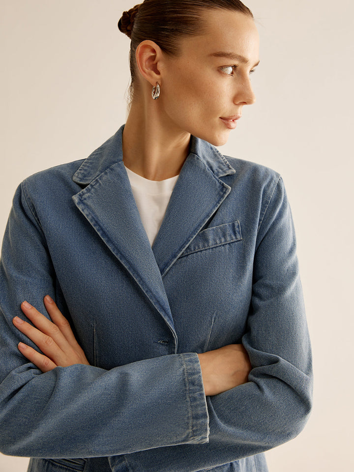 Lange Jacke mit Metallknöpfen