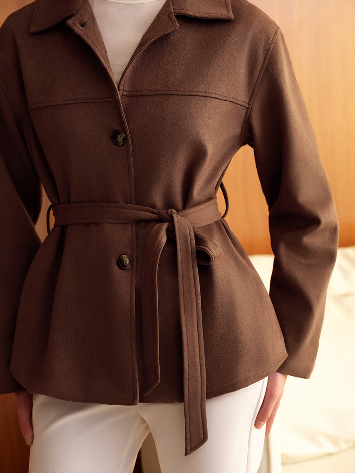 Braune Jacke mit Gürtel