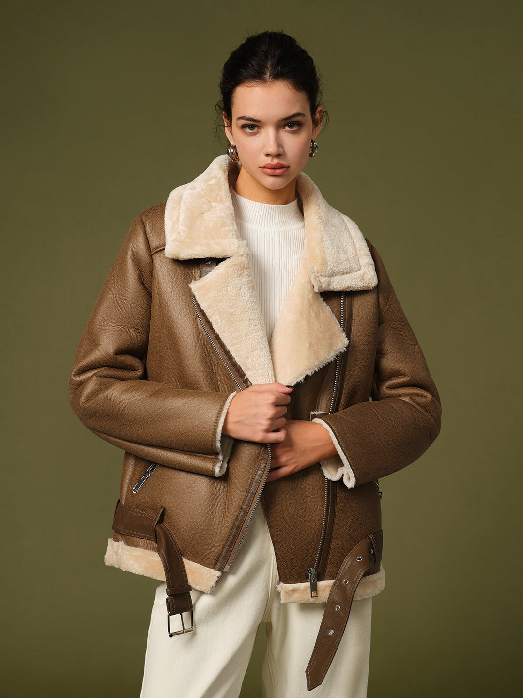 Veste Synthétique Col en Fausse Fourrure