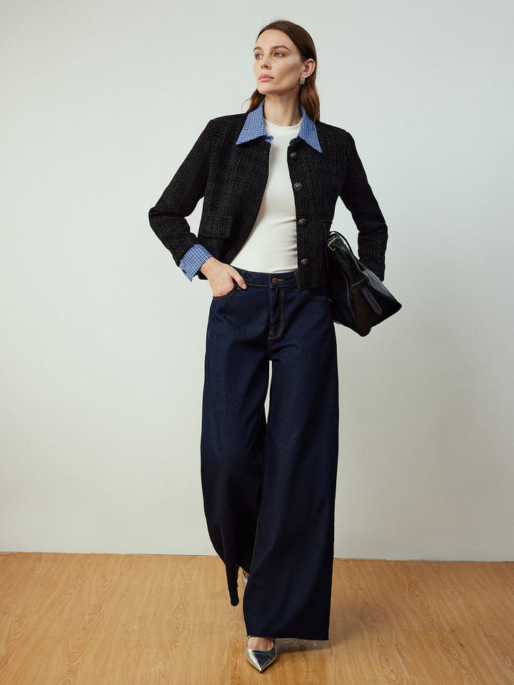 Kurze marineblaue, taillierte Jacke