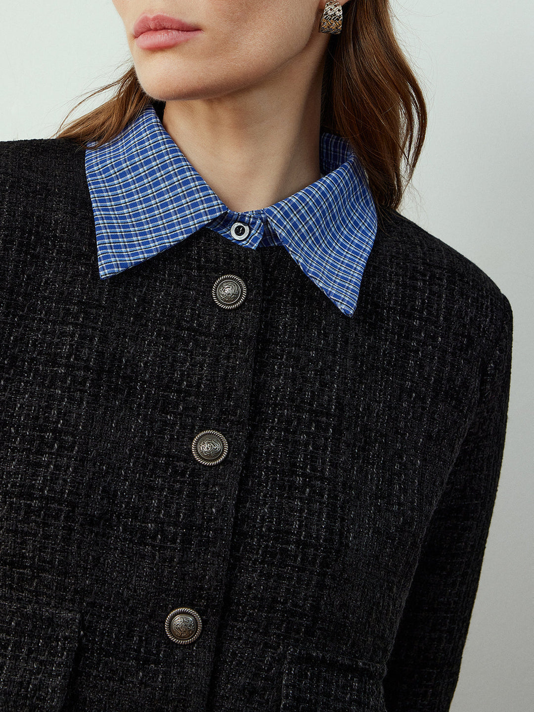 Kurze marineblaue, taillierte Jacke