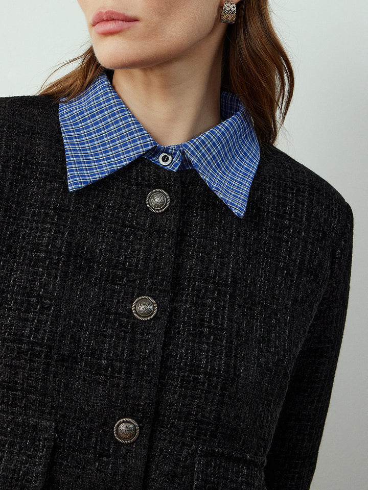 Kurze marineblaue, taillierte Jacke
