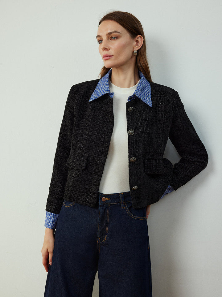 Kurze marineblaue, taillierte Jacke