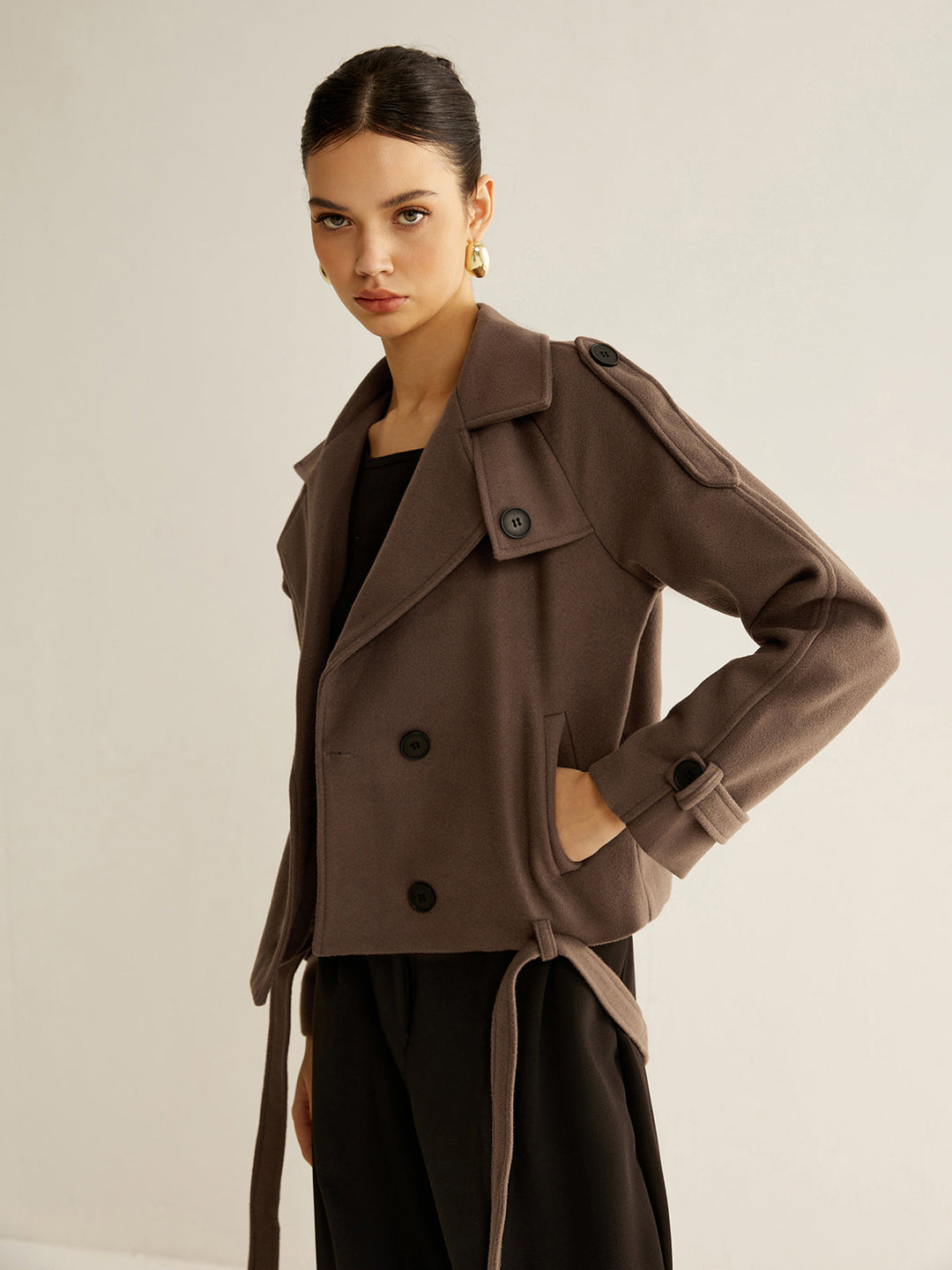 Kurze zweireihige Jacke