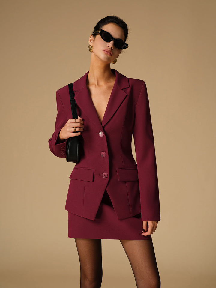 Langer bordeauxfarbener Blazer