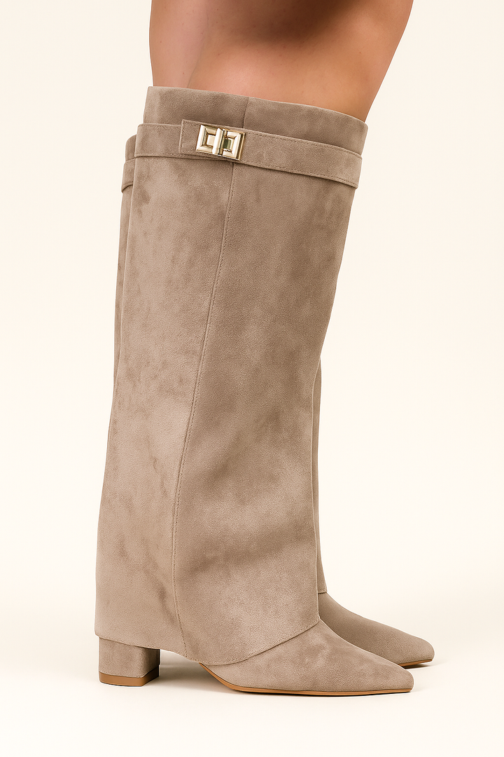 Hohe Stiefel aus Velourslederimitat