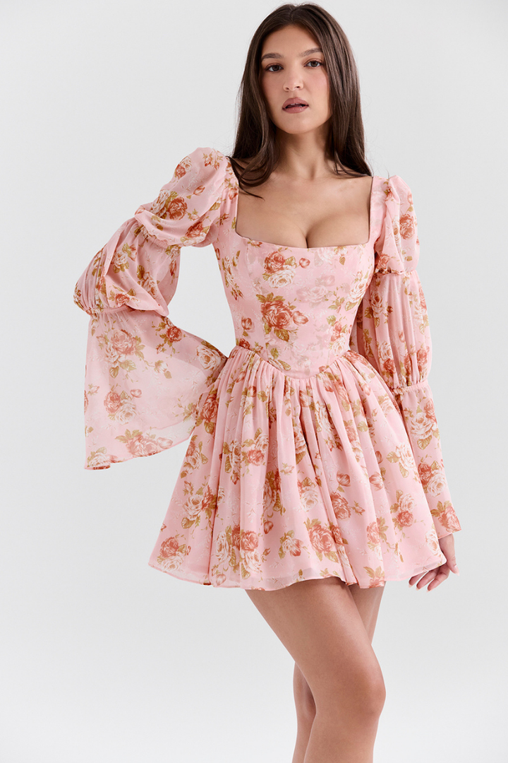 Robe Courte Rose Pétale