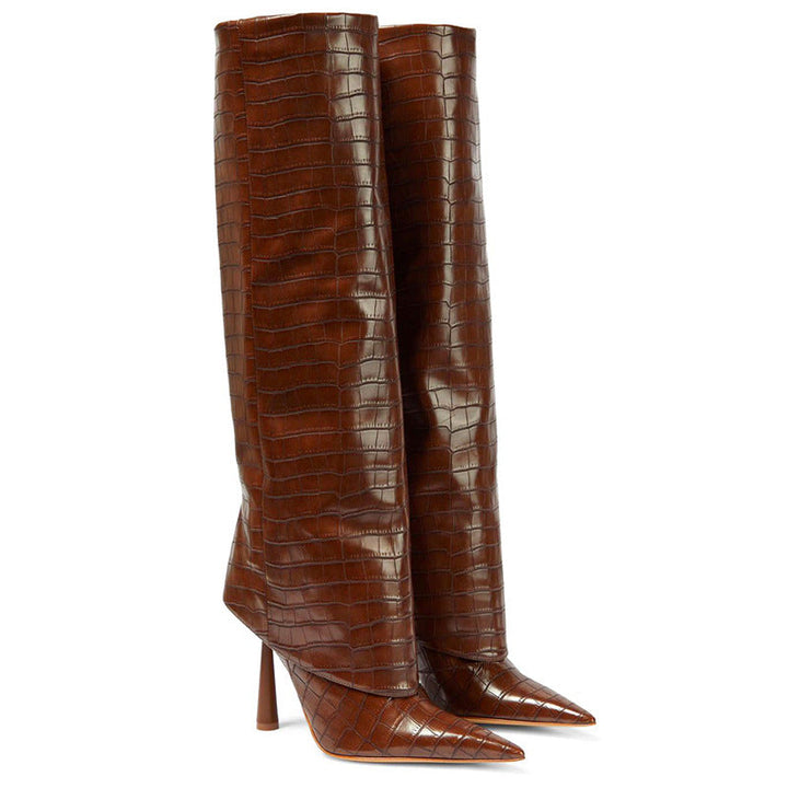 Hohe Damenstiefel mit spitzer Zehenpartie