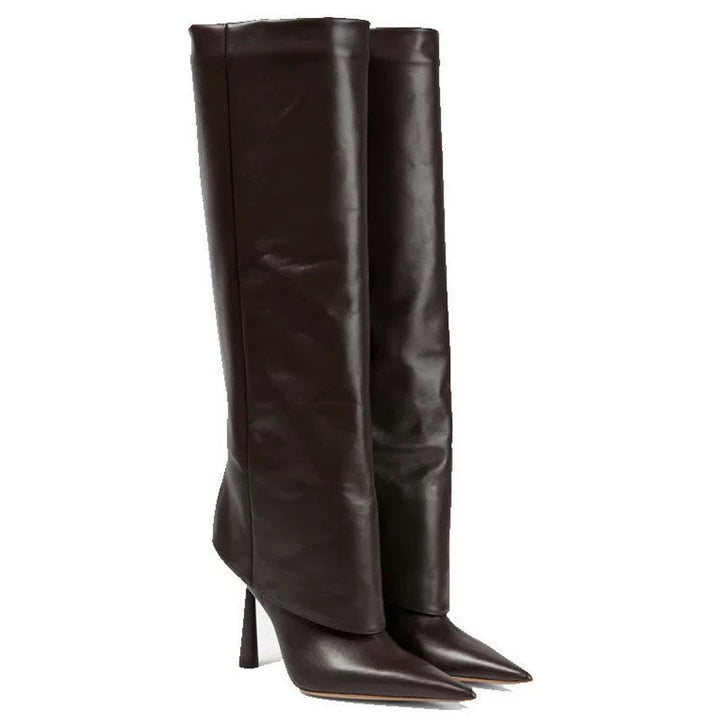 Hohe Damenstiefel mit spitzer Zehenpartie