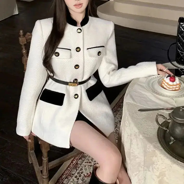 Strukturierte Jacke mit Gürtel
