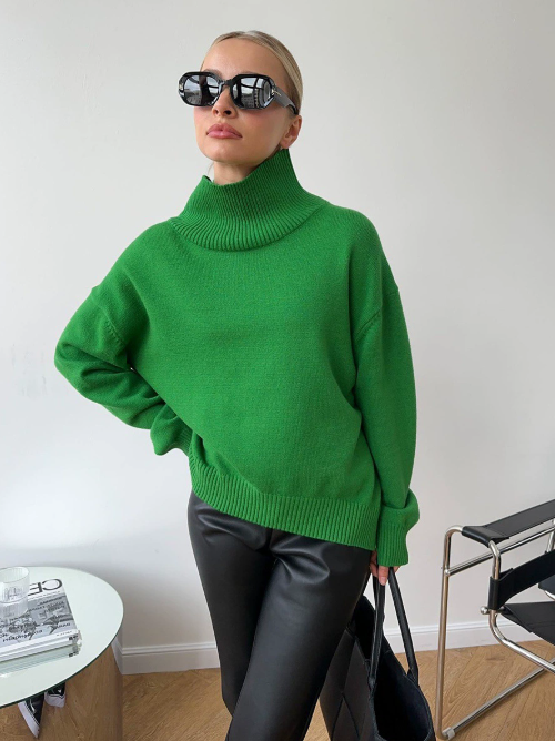 Oversize-Damenpullover mit Rollkragen aus