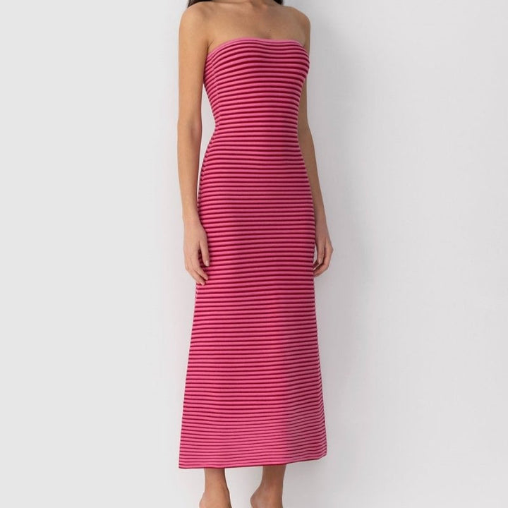 Gestreiftes langes Bandeaukleid