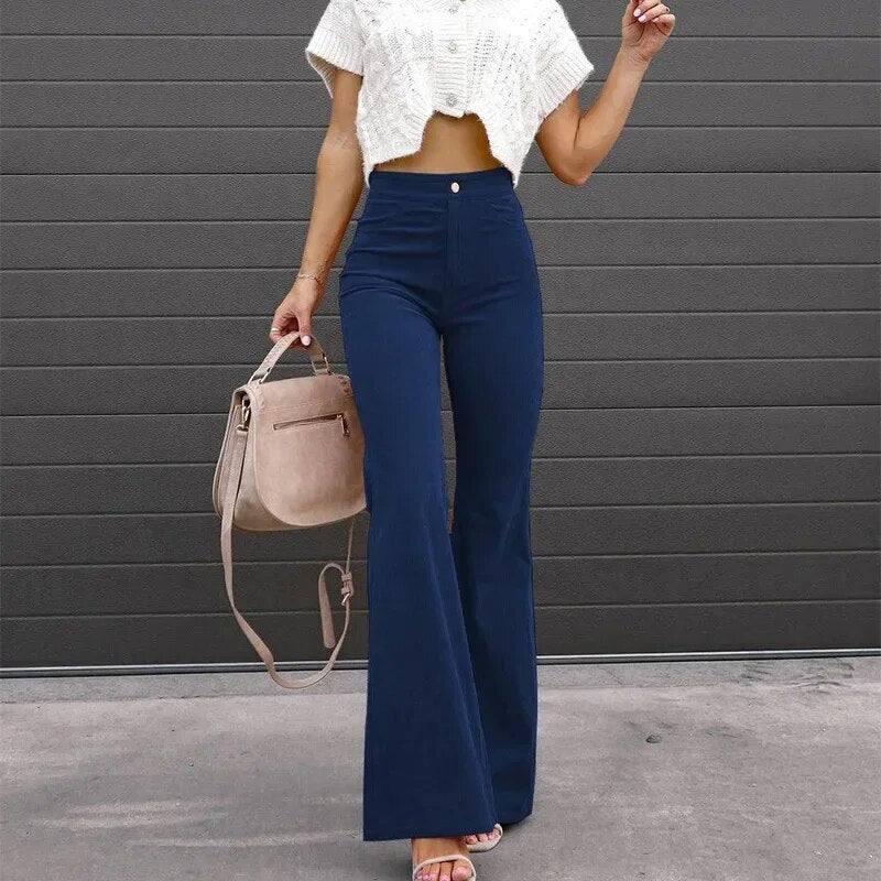Ausgestellte Hose mit hoher Taille