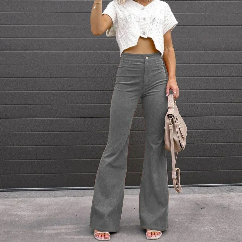 Ausgestellte Hose mit hoher Taille