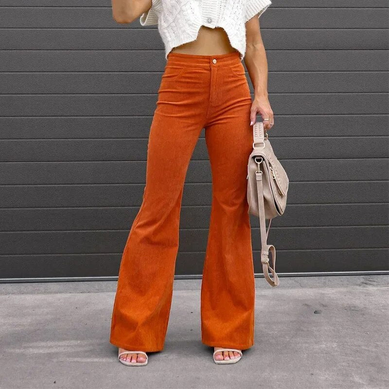 Ausgestellte Hose mit hoher Taille
