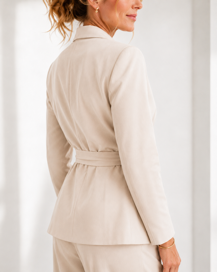 Ensemble Tailleur Cache-Cœur