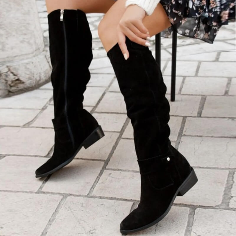 Stiefel aus Velourslederimitat mit gerafftem Schaft und Knöchelriemen