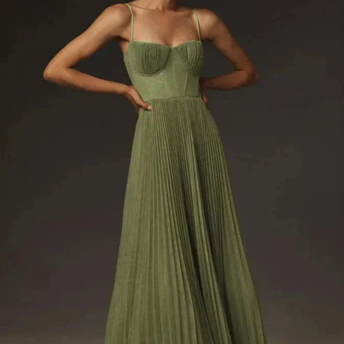 Plissiertes Korsagenkleid