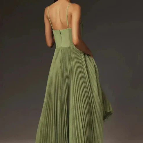 Plissiertes Korsagenkleid