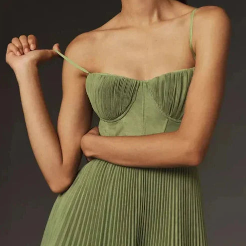 Plissiertes Korsagenkleid