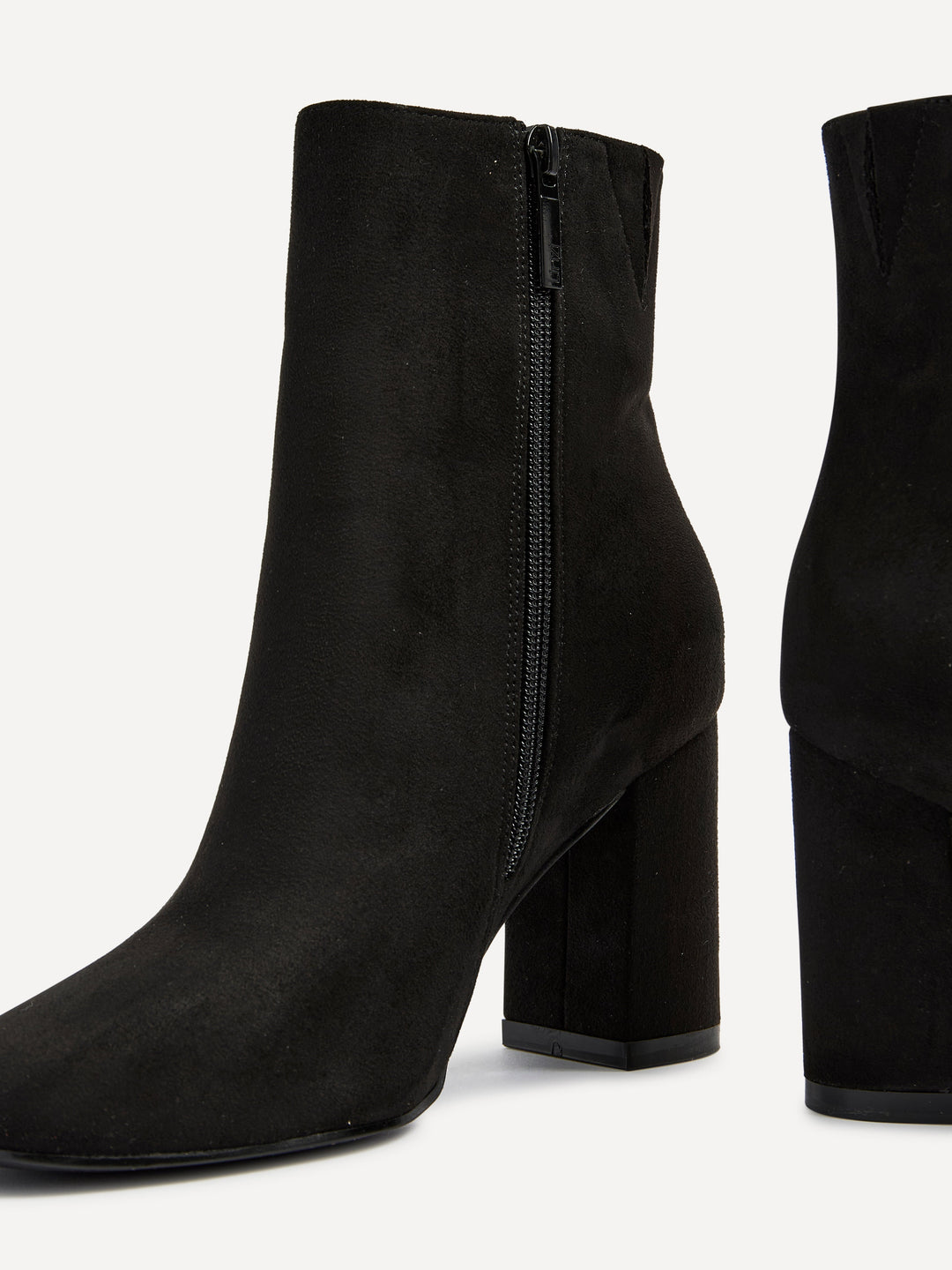 Bottines Noires à Bout Pointu