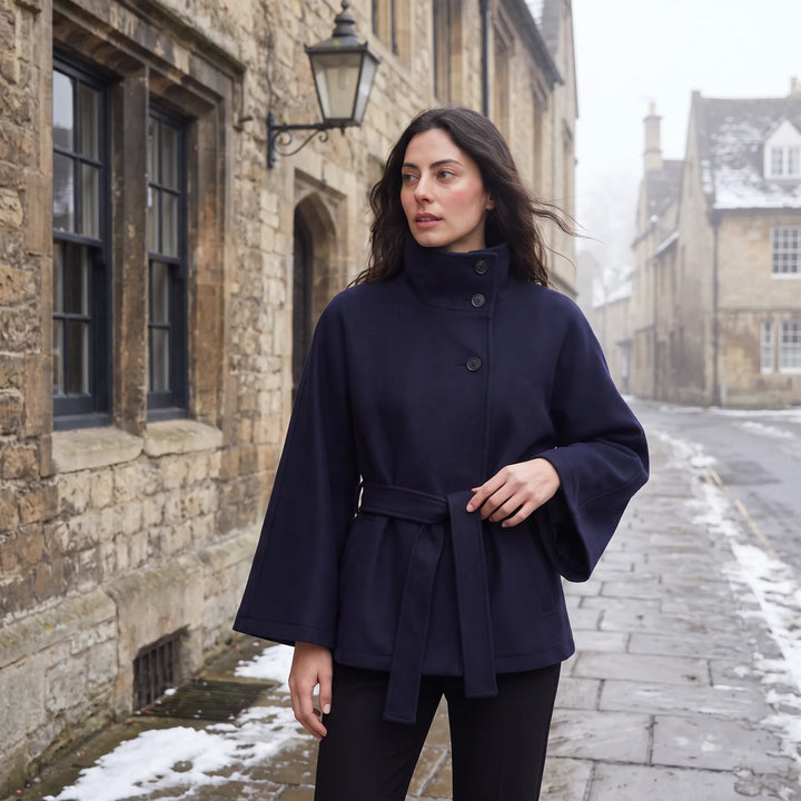 Manteau Ceinturé à Col Montant