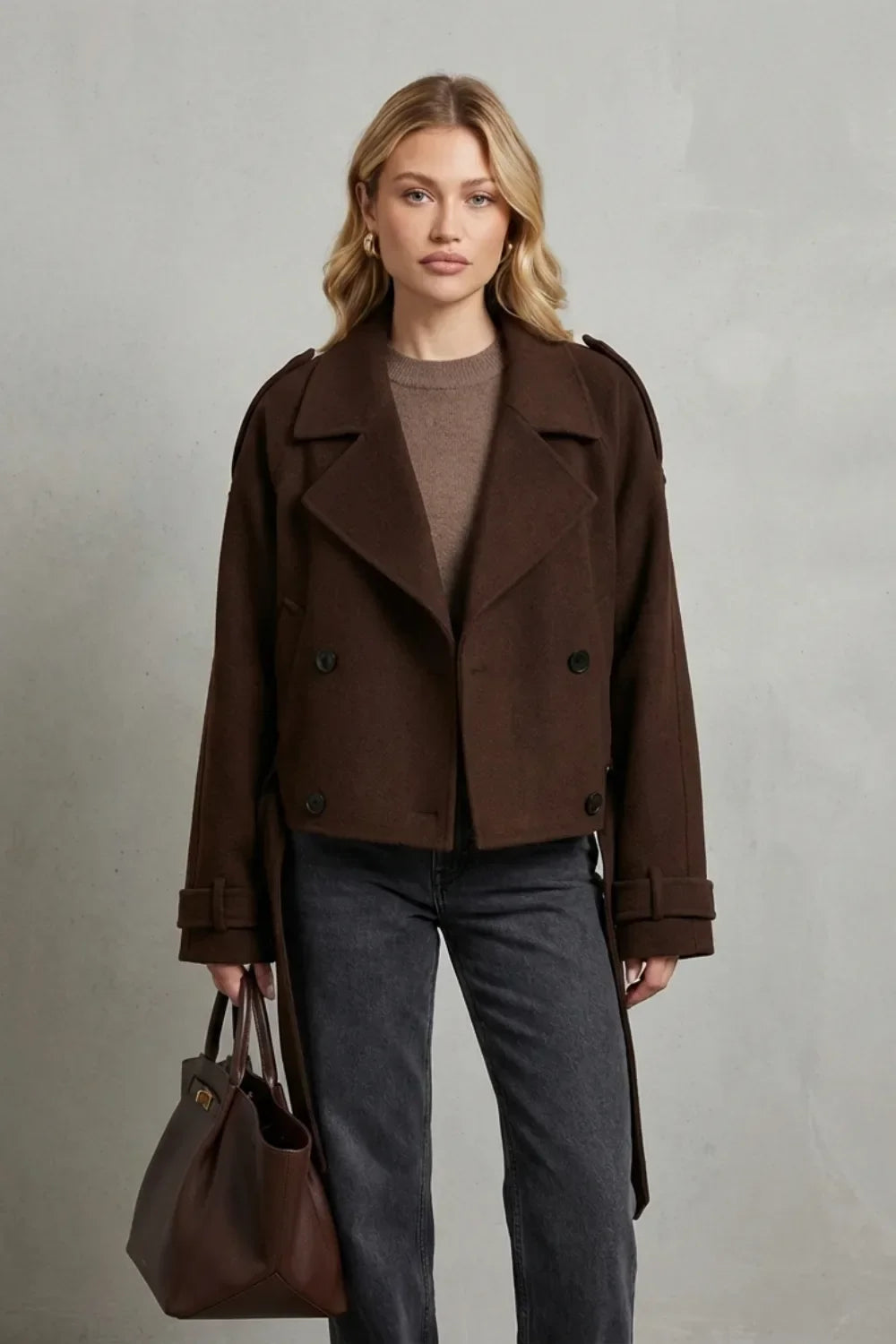 Manteau Court et Structuré