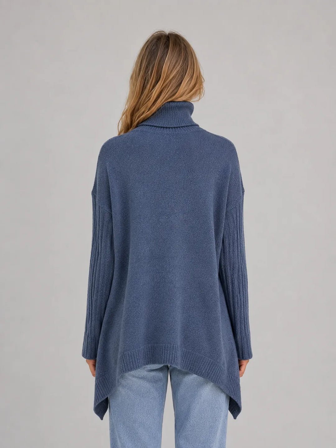 Pull Douillet à Coupe Asymétrique