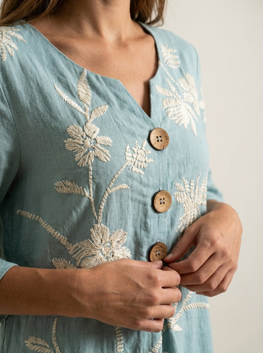 Robe Courte Brodée Bleue