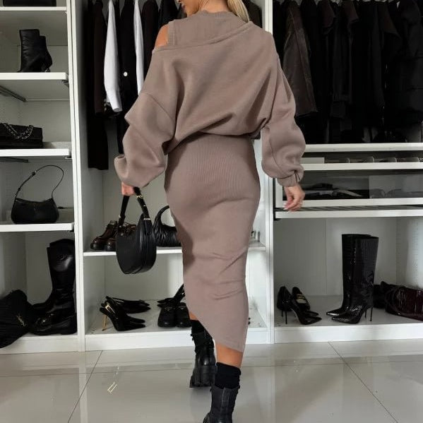 Set aus Oversize-Pullover und Bleistiftrock