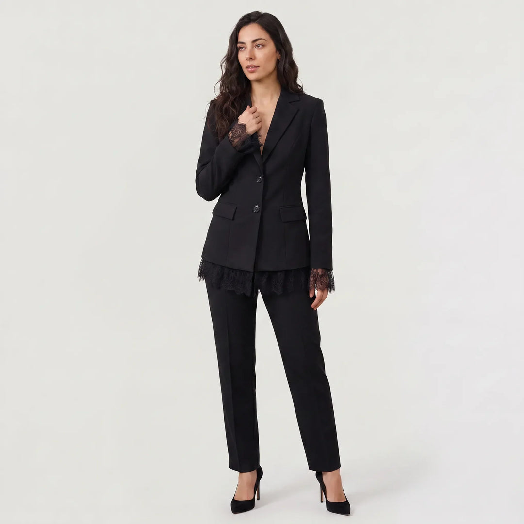 Veste cintrée à détails raffinés