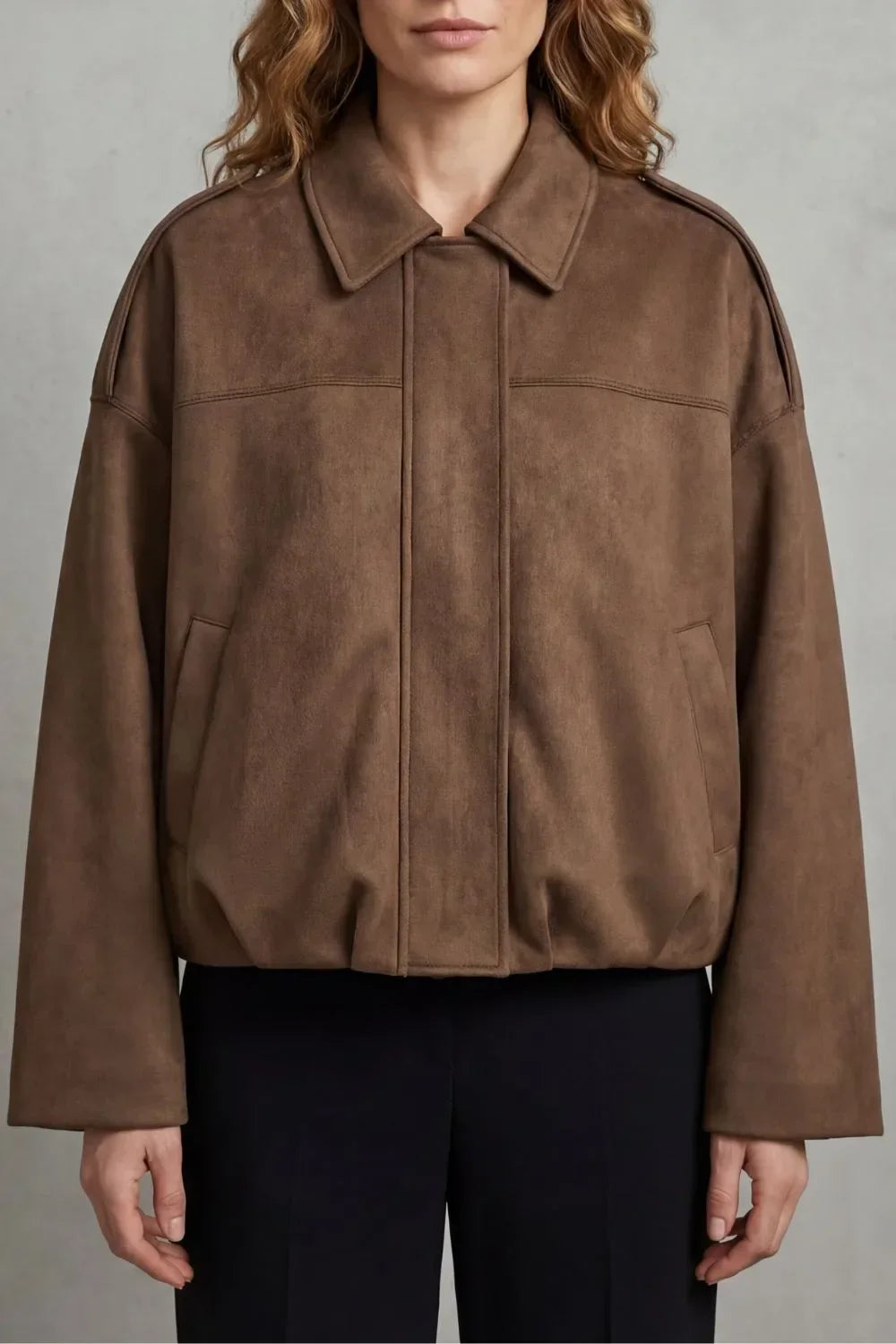 Veste Courte à Volume Sculpté – Marron