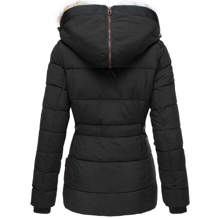 Veste Hivernale Cintrée à Capuche